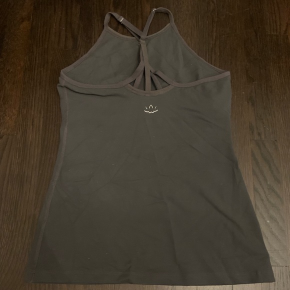 BEYOND YOGA Workout Halter Top - Picture 1 of 4